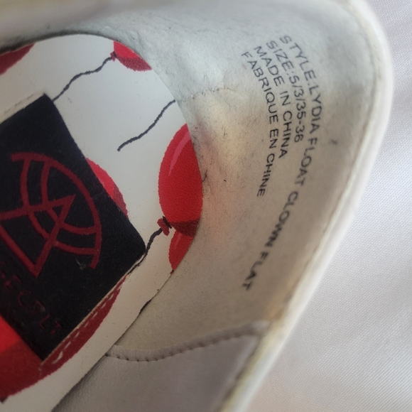 BNWOB Strange Cult IT Clown flats white sz 5 spooky goth - Picture 3 of 5